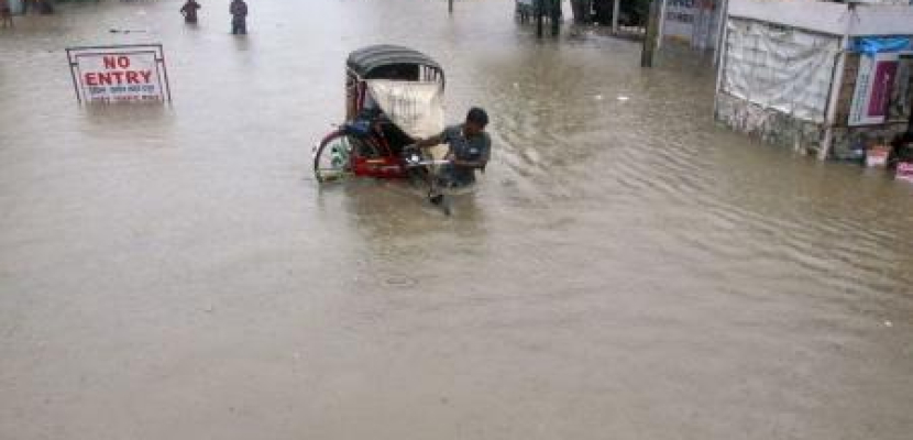 الأمطار تغمر 200 قرية هندية وتقتل 21 على الأقل