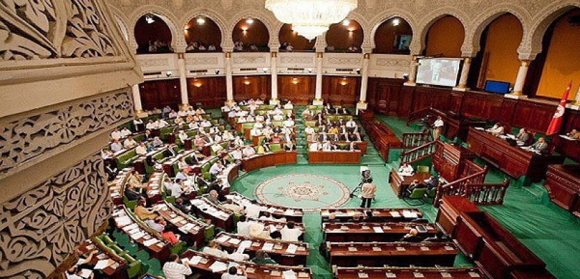 البرلمان الليبي يصوت بحل الفصائل المسلحة
