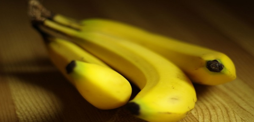 الموز يقي من النوبة القلبية ويعالج الاكتئاب والقولون العصبي
