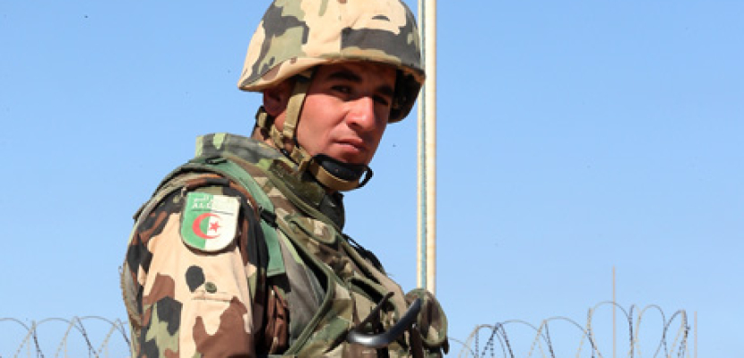 الجيش الجزائرى يعلن قتل “ارهابى خطير” شرق الجزائر