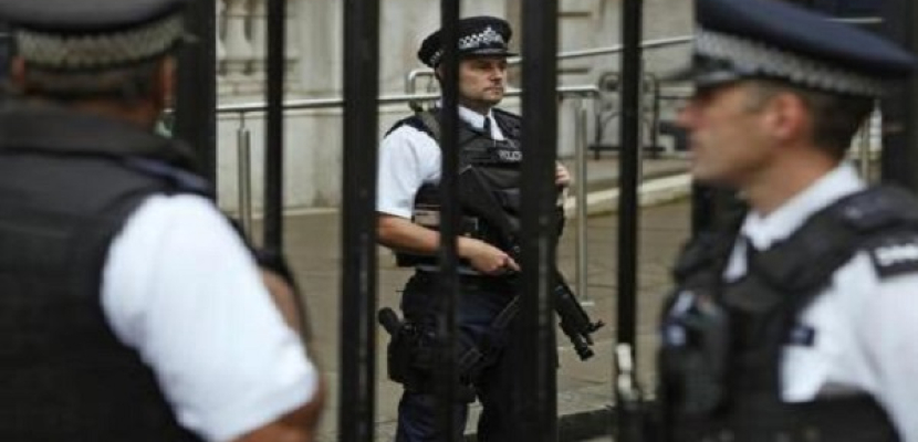 بريطانيا تعتقل 3 أشخاص آخرين في إطار حملة على التشدد