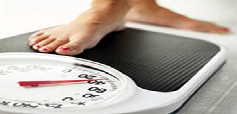 خبير فرنسي: قياس الوزن يوميا لأصحاب الرجيم ليس صحيحا