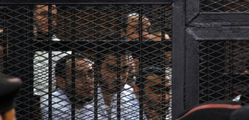 “الحكم بالاعدام على بديع و13 آخرين والمؤبد على 34 بقضية “عمليات رابعة