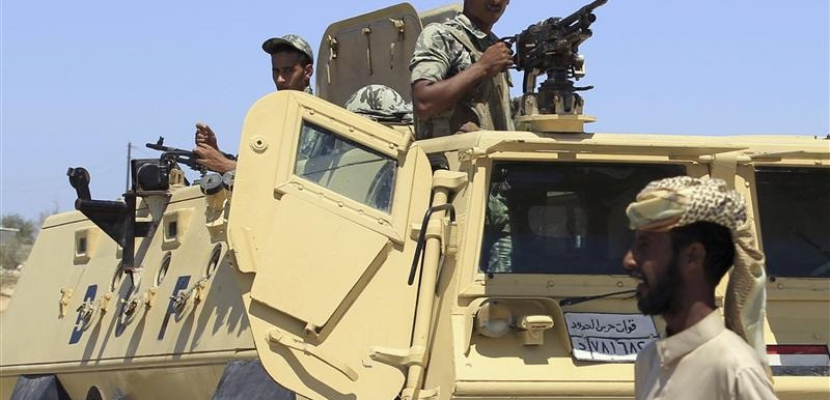 استشهاد ضابط وإصابة 3 مجندين في استهداف مدرعة بالعريش