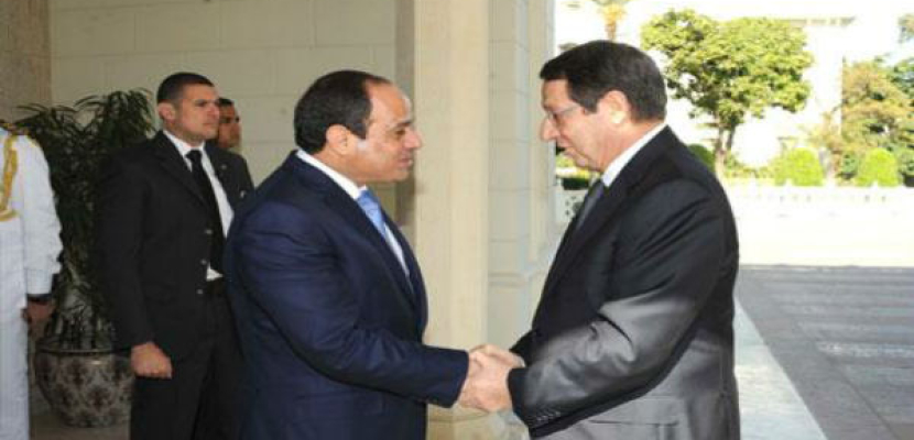 السيسي يتلقى اتصالاً هاتفيًا من الرئيس القبرصي لتعزيز العلاقات الثنائية بين البلدين