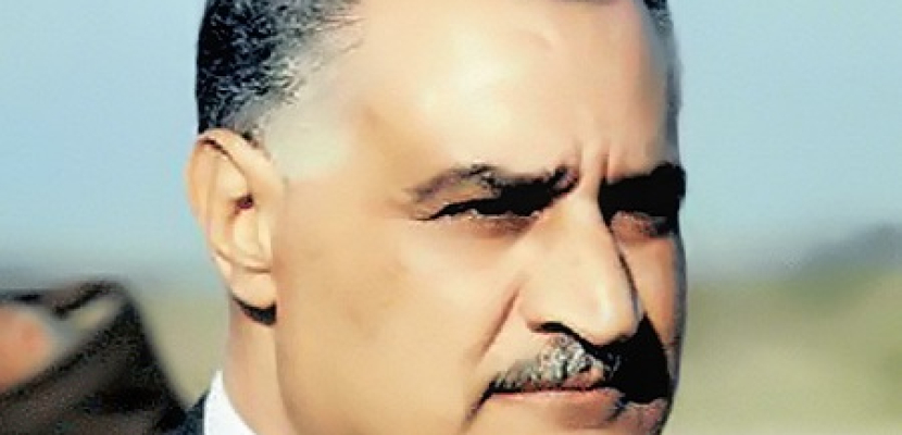 “لوموند” تنشر كتابًا جديدًا عن الزعيم الراحل جمال عبد الناصر