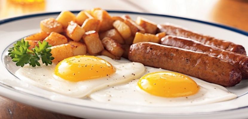 وجبة الإفطار الغنية بالبروتين تساعد على إنقاص الوزن