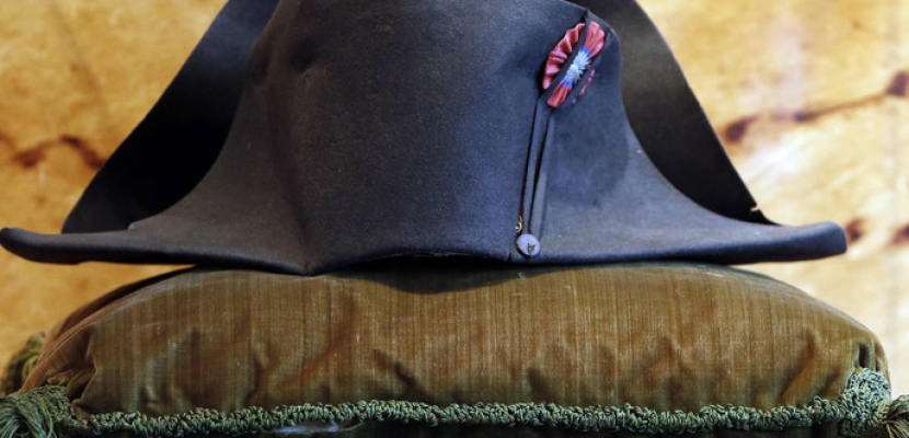 بيع قبعة لنابوليون بونابرت بأكثر من مليوني دولار