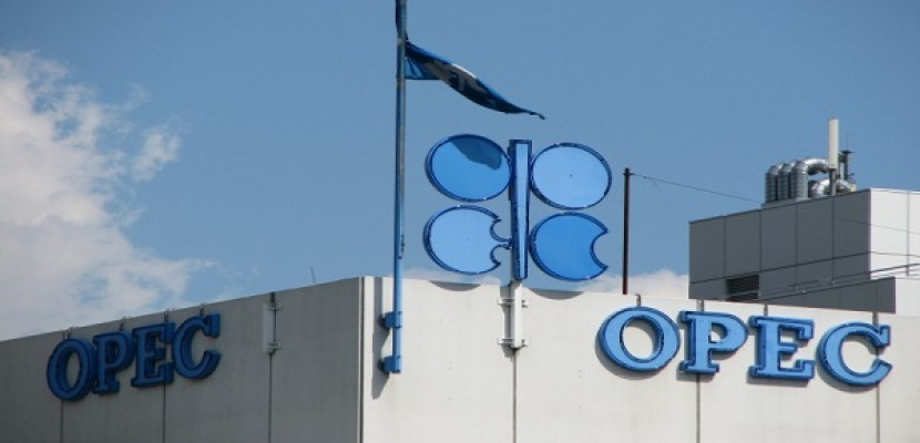 إيران وفنزويلا تدعوان إلى التعاون داخل أوبك لدعم أسعار النفط