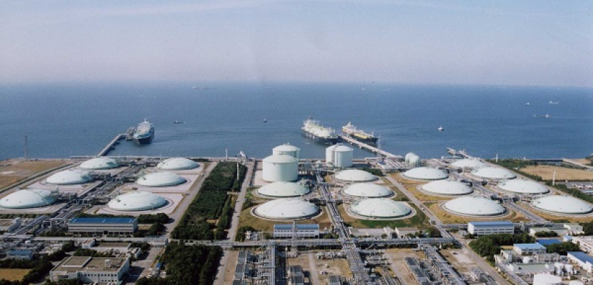 مصر ترسي مناقصة لاستيراد الغاز المسال على 4 شركات عالمية