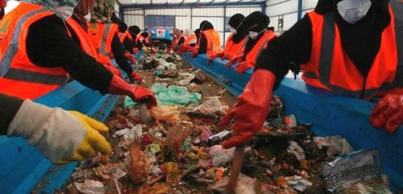 “لبيب” يفتتح  مصنع تدوير المخلفات الصلبة بالإسماعيلية