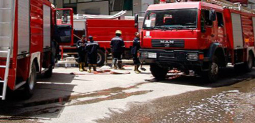 6 سيارات إطفاء تسيطر على حريق إندلع بمخزن بباب اللوق