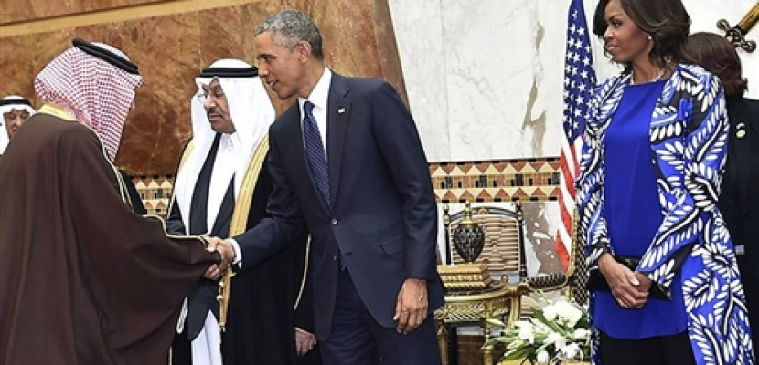 صحيفة إسرائيلية: الأمراء السعوديين تجاهلوا مصافحة ميشيل أوباما