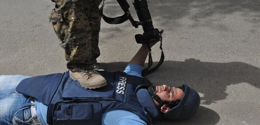 مراسلون بلا حدود : تراجع حاد  لحرية الصحافة عام 2014 في العالم