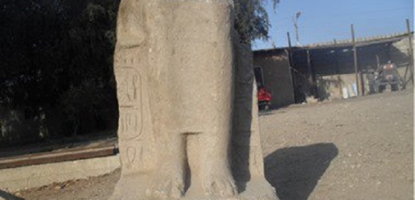 “وزارة الآثار”: العثور على كتلة حجرية لتمثال حجرى بمحافظة سوهاج