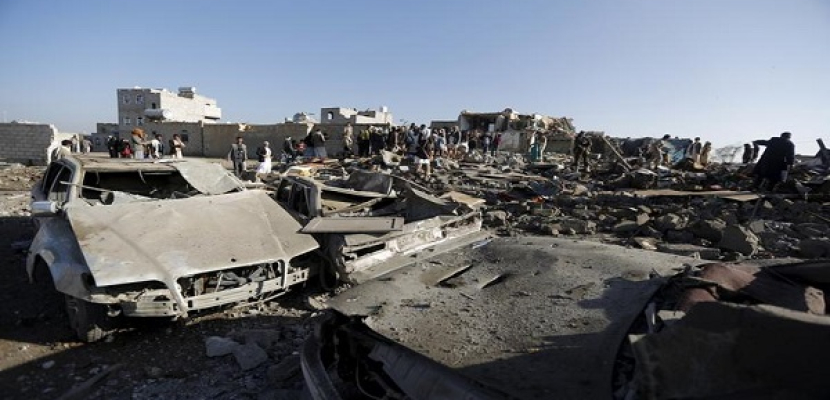 مقتل 37 شخصا في قصف مصنع للالبان في اليمن