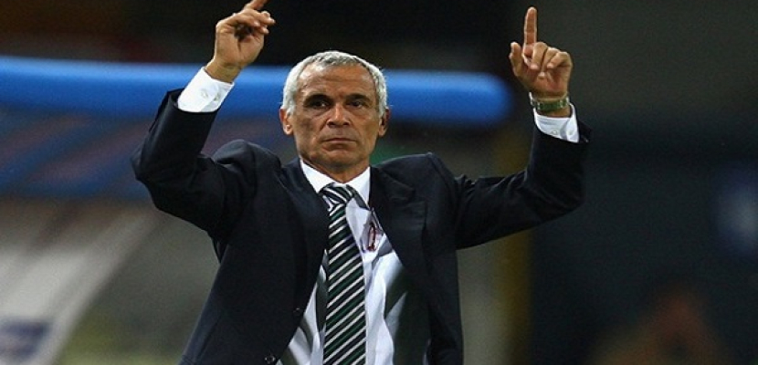 الأرجنتيني هيكتور كوبر يوقع رسميا على عقود تدريب منتخب مصر لكرة القدم