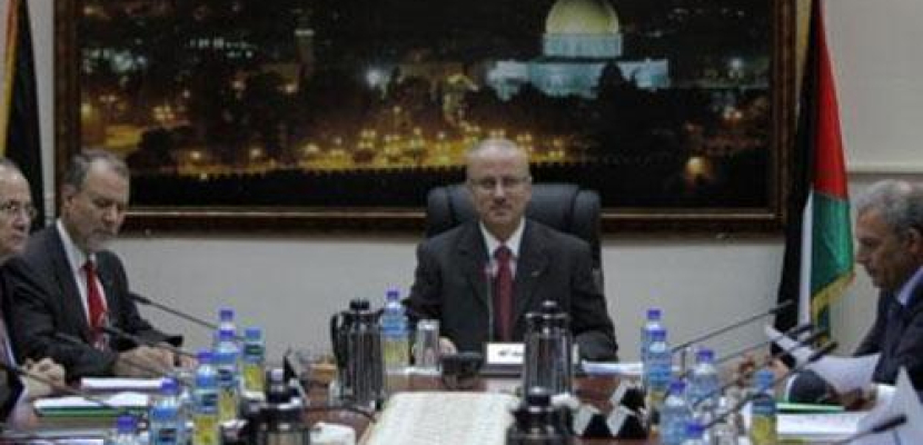 نائب رئيس الوزراء الفلسطيني يستقيل من منصبه