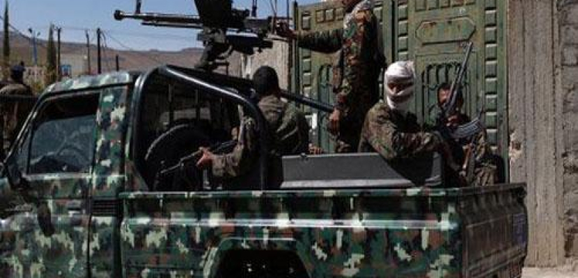 مسؤولون: القوات اليمنية سيطرت على مواقع للحوثيين على مشارف عدن