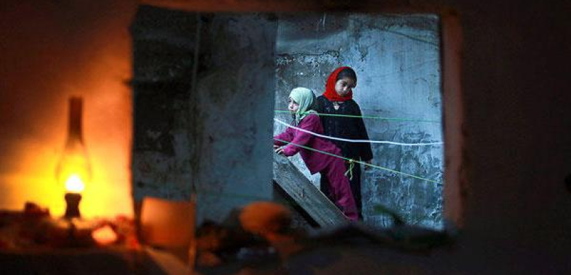 خلافات مالية تؤدي لتوقف الطاقة الكهربائية في غزة