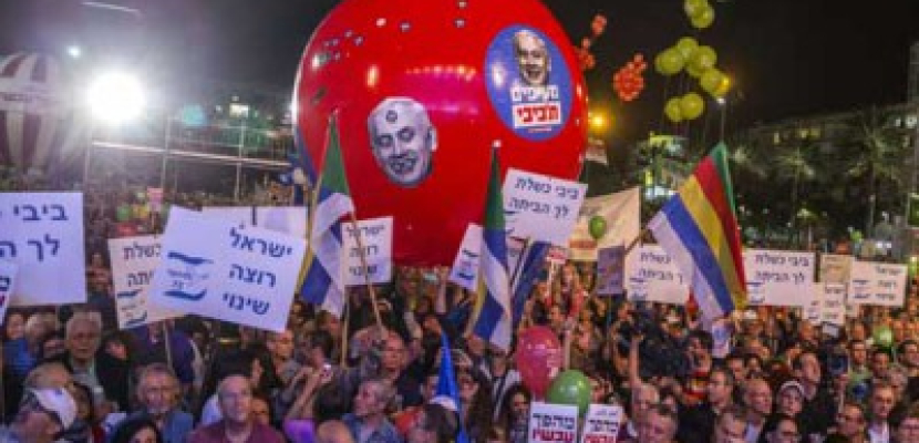 عشرات الآلاف من مناهضي نتنياهو يتجمعون في تل ابيب بإسرائيل