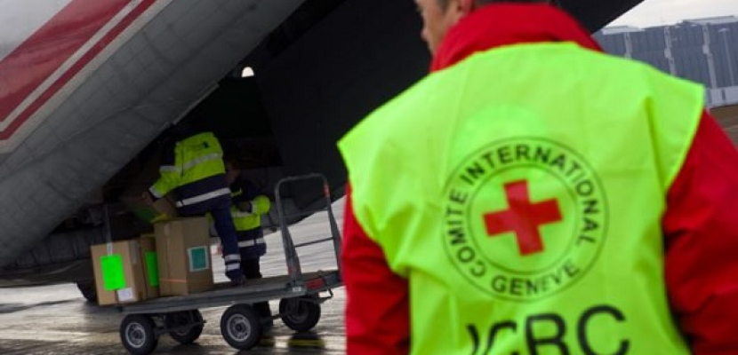 وصول أول سفينة تنقل مساعدات طبية إلى اليمن