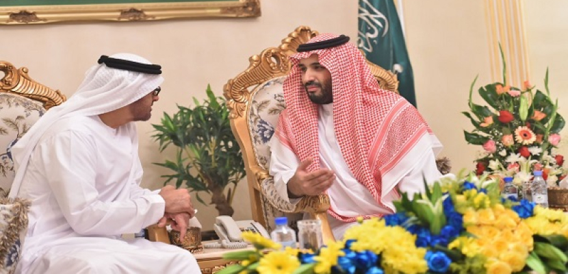 وزير الدفاع السعودي وولي عهد أبو ظبي يبحثان تطورات الأحداث باليمن