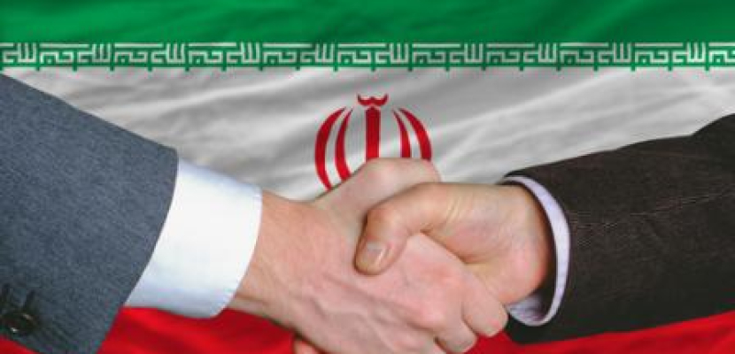 “الجارديان”: إيران تنشد الحديث إلى جيرانها لتخفيف التوتر