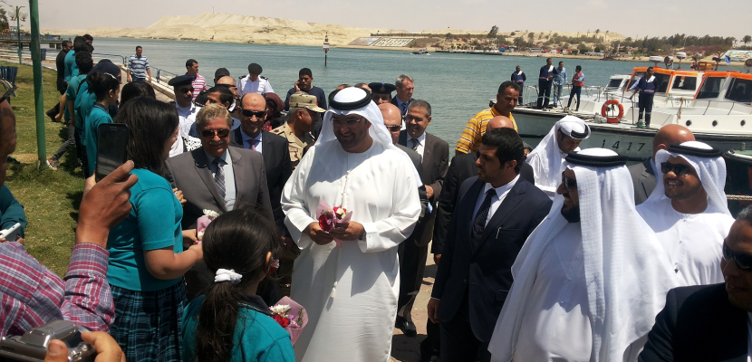 وزير الدولة الإماراتي والفريق مميش يتفقدان العمل بقناة السويس الجديدة