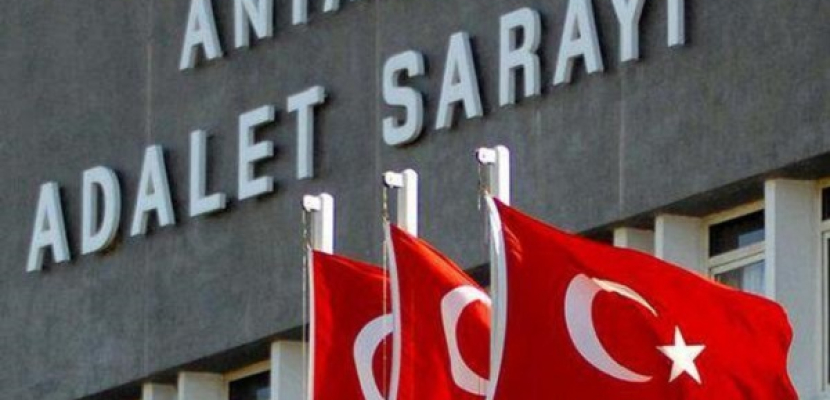 المحكمة الدستورية تعاقب سياسيين أكراد لمخالفتهم القانون في تركيا