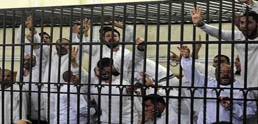 السجن المشدد لـ67 من جماعة الإخوان في اقتحام  مبنى محافظة سوهاج