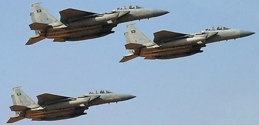 طيران التحالف العربي يستهدف عدة مواقع عسكرية للحوثيين والموالين لهم شمالي صنعاء