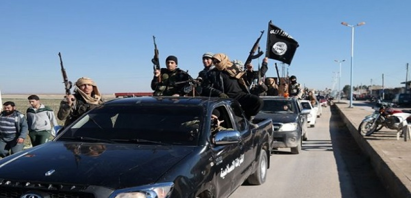 تنظيم داعش يهدم ديرا وينقل مخطوفين مسيحيين في سوريا