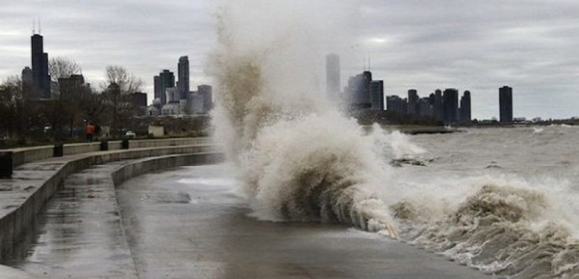 إعصار يدمر منازل قرب شيكاغو وسقوط إصابات