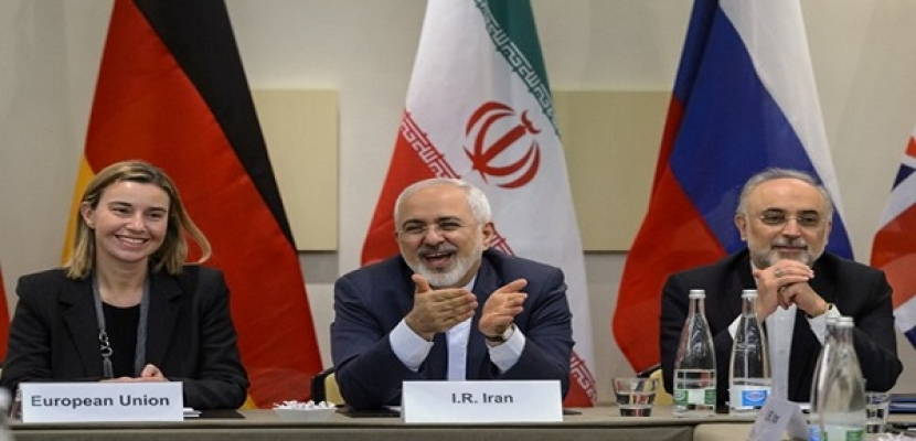 فاينانشيال تايمز: روسيا تعقد آمالا عريضة على الاتفاق النووى الإيرانى