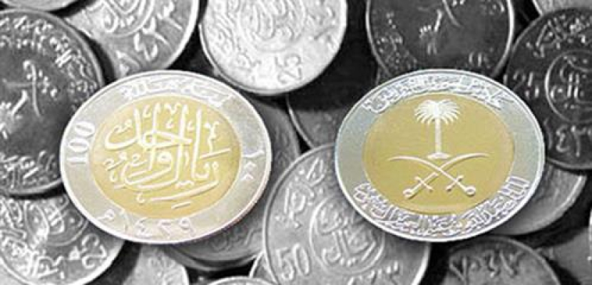 سعودي يتطلع لدخول موسوعة “جينيس” برسم جدارية من 50 ألف عملة معدنية