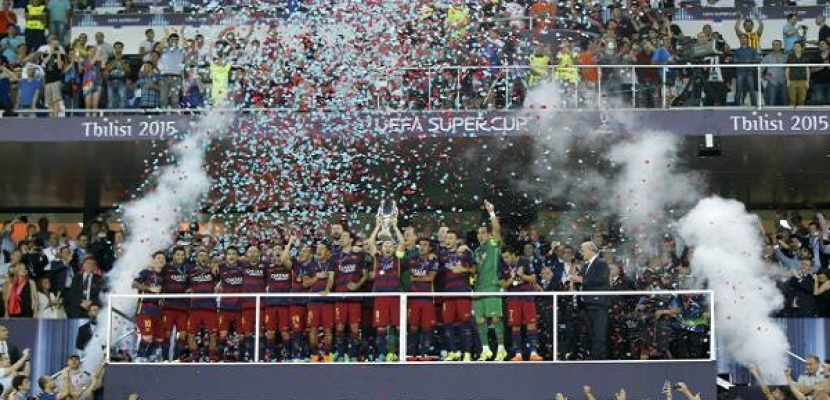 برشلونة يقتنص السوبر الأوروبي من أنياب إشبيلية في مباراة ماراثونية