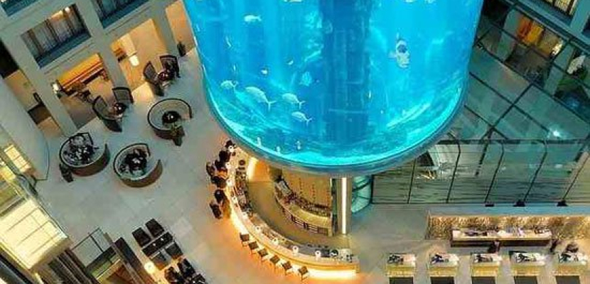 أكبر حوض سمك فى العالم بأحد فنادق ألمانيا
