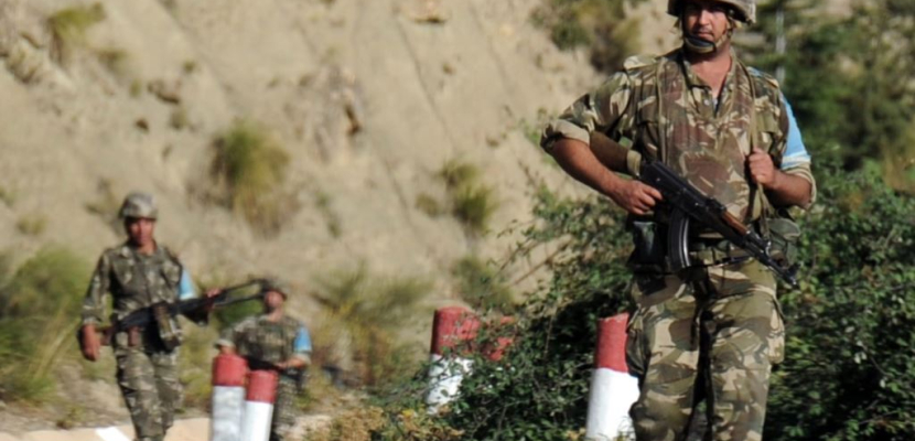 صحيفة الشروق الجزائرية : استنفار للجيش على الحدود الشرقية للجزائر