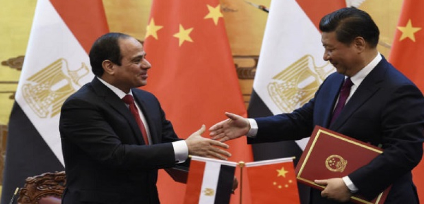 السيسي يدعو الشركات الصينية للمساهمة في مشروعات تنمية اقتصاد مصر