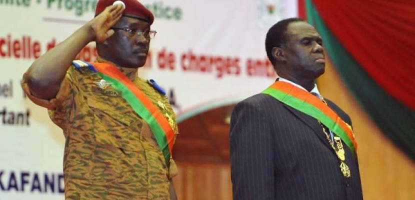 الحرس الرئاسي في بوركينا فاسو يحتجز الرئيس ورئيس الحكومة