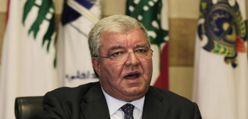 وزير الداخلية اللبناني يحذر المحتجين من الاعتصام في مؤسسات عامة