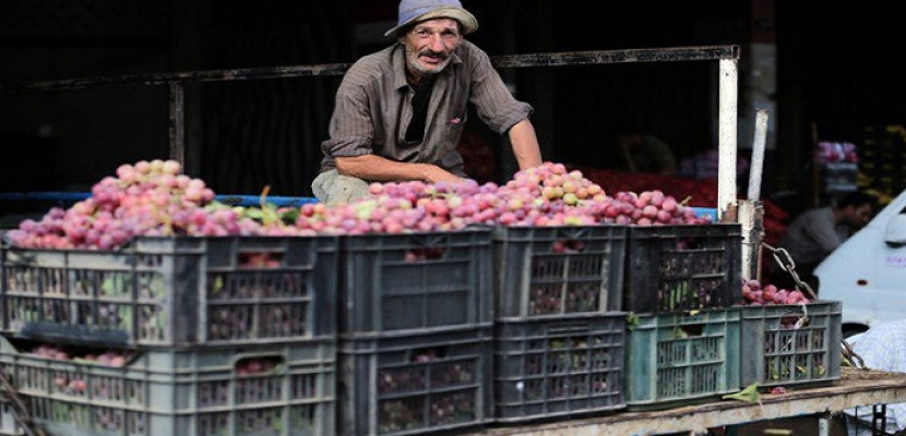 أسواق دمشق بعيداَ عن القصف واستعداداَ للعيد