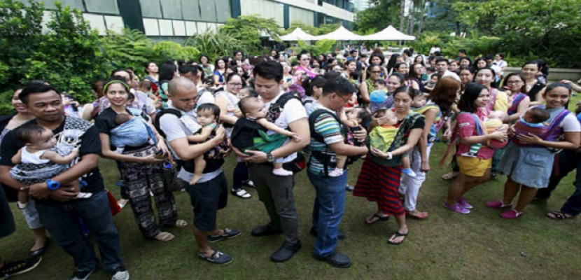 احتفالية في الفلبين بالأسبوع العالمي لحمل الأطفال