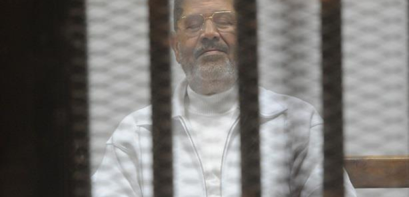 تأجيل محاكمة مرسى و24 آخرين في قضية “إهانة القضاء” لـ 6 نوفمبر