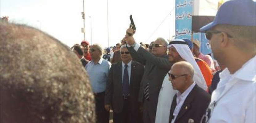 محافظ جنوب سيناء يطلق إشارة بدء البطولة العربية للدراجات بشرم الشيخ