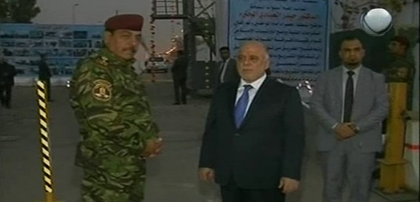 رئيس وزراء العراق يفتح المنطقة الخضراء المحصنة ببغداد أمام الجمهور