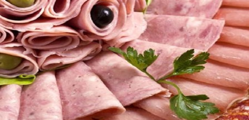 باحثون :اللحوم المصنعة يمكن أن تسبب السرطان