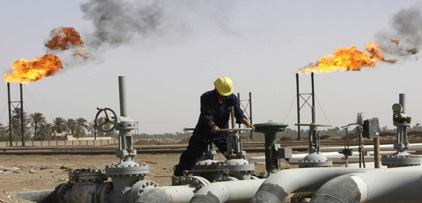 الصباح العراقية : العراق يسعى لإعادة فتح خط أنابيب النفط الواصل إلى السعودية