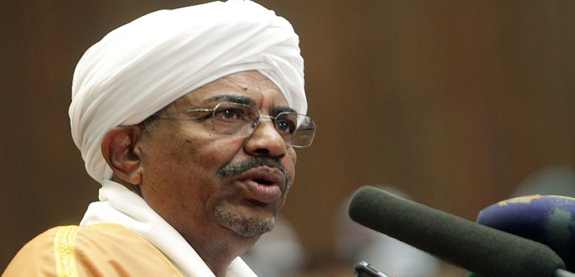 البشير يؤكد رفع العقوبات الأمريكية عن السودان قرار إيجابي